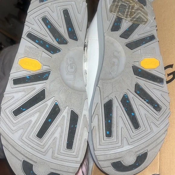 UGG snow boots sherpa fur insider & out - Picture 6 of 6